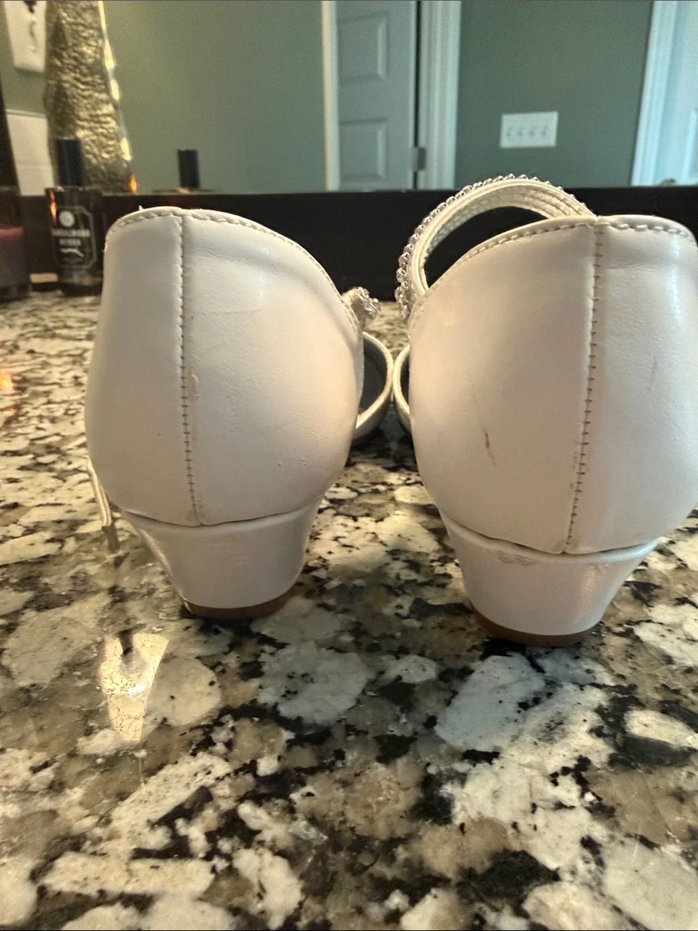 N/A elegant white